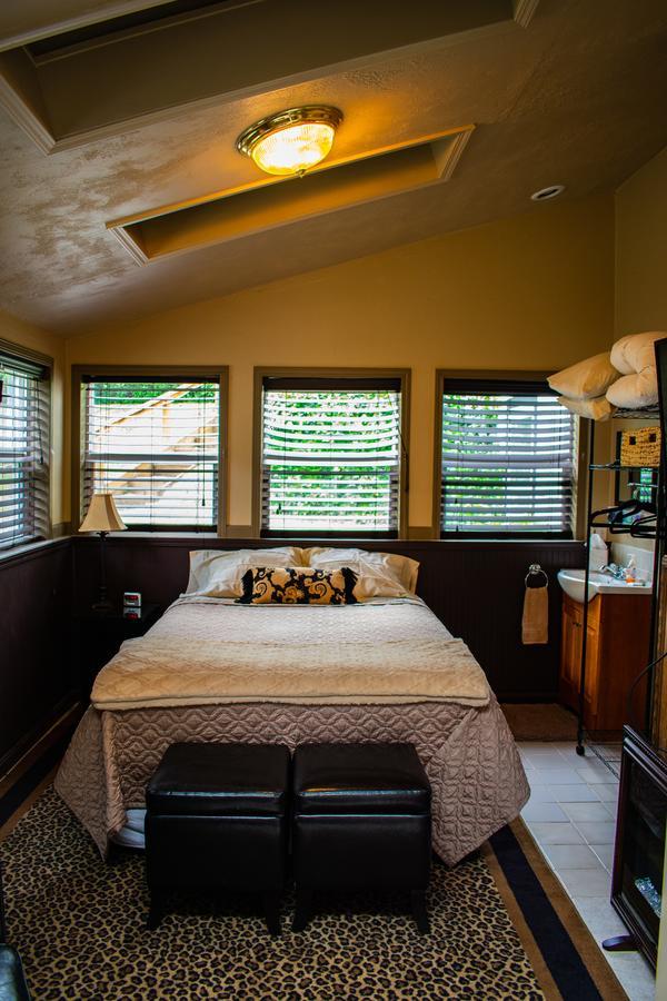 Rooster Hill Guest House Port Angeles Exterior photo