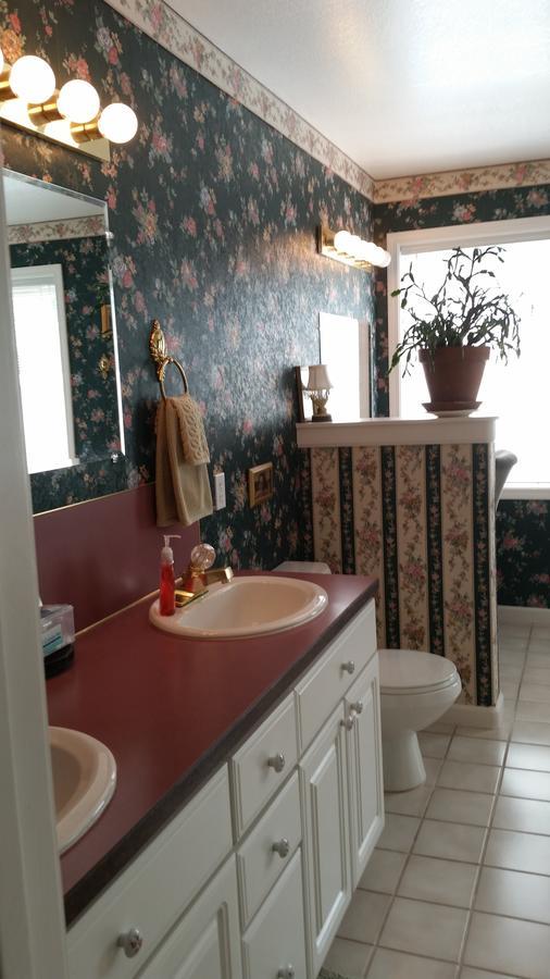 Rooster Hill Guest House Port Angeles Room photo